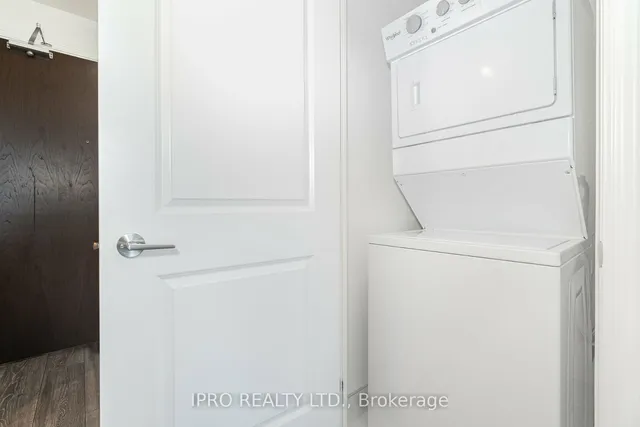 Additional property image - 1050 Main St Unit 326
