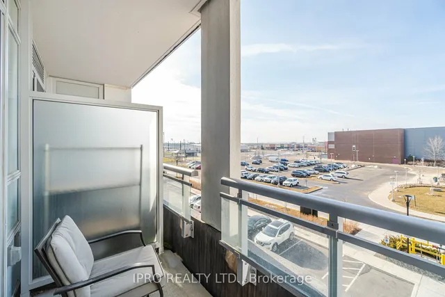 Additional property image - 1050 Main St Unit 326