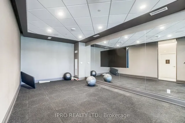 Additional property image - 1050 Main St Unit 326