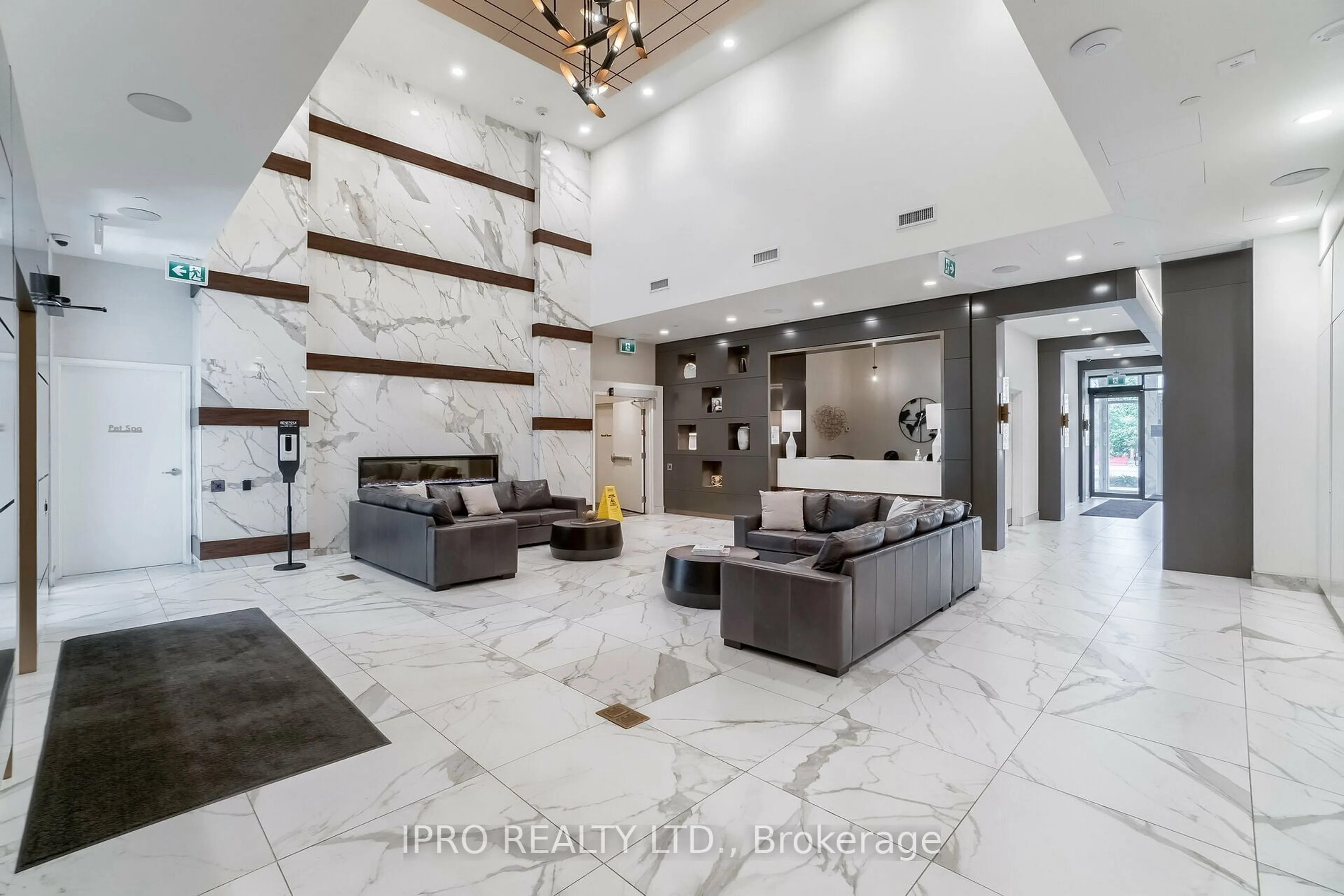 Lobby for 1050 Main St #326, Milton Ontario L9T 9M3