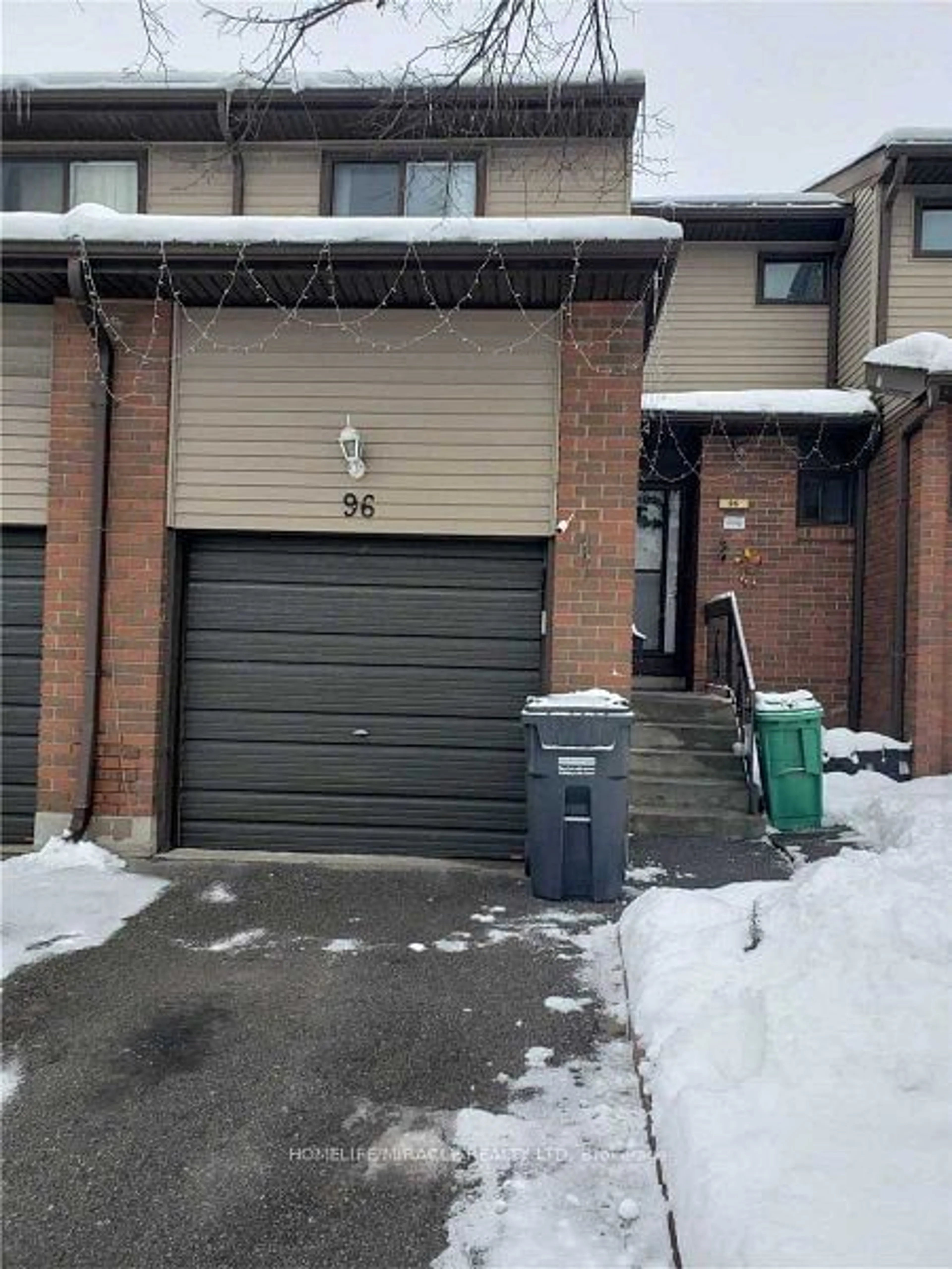 Unknown for 96 Carleton Pl, Brampton Ontario L6T 3Z4