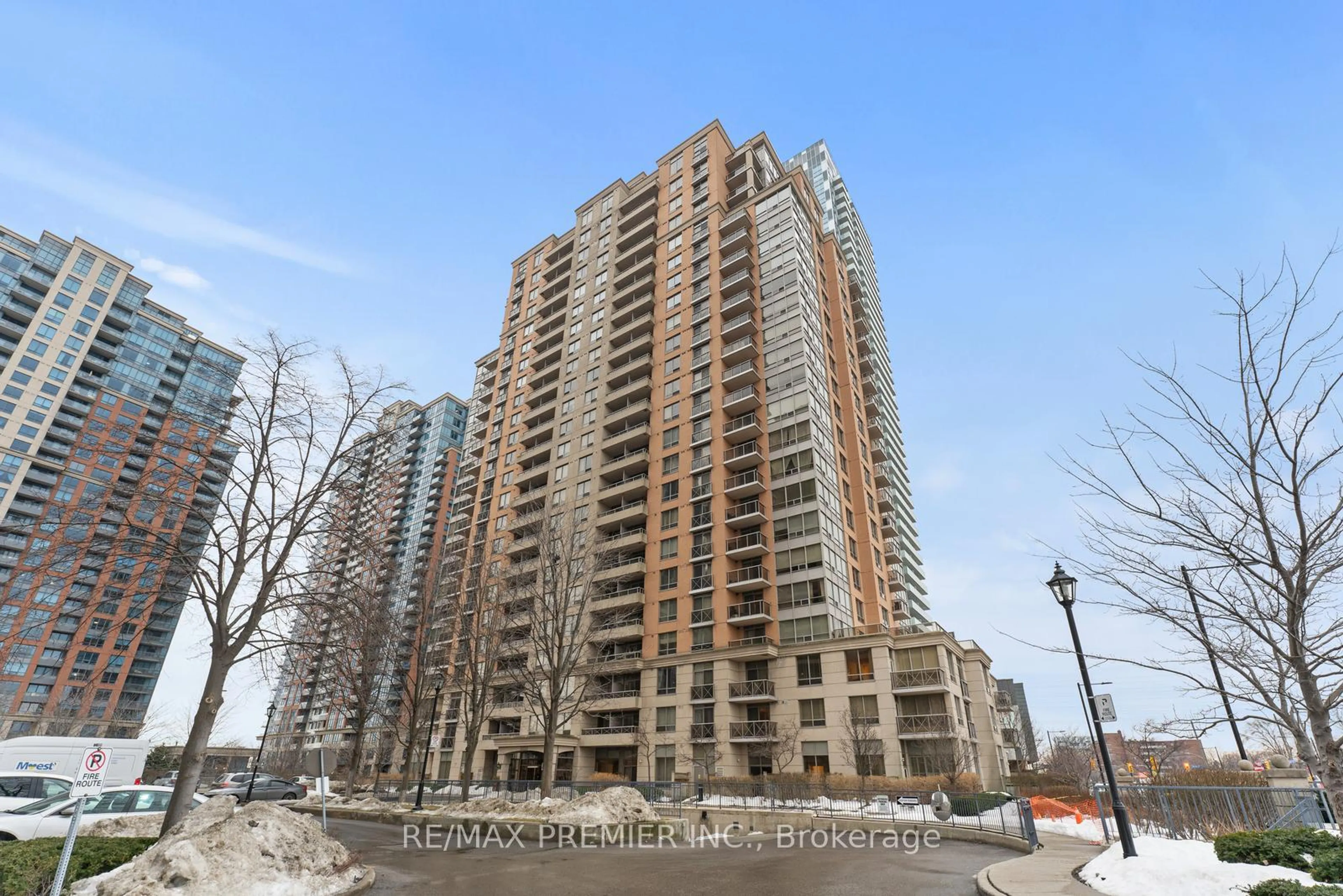 Unknown for 5233 Dundas St #129, Toronto Ontario M9B 6M1