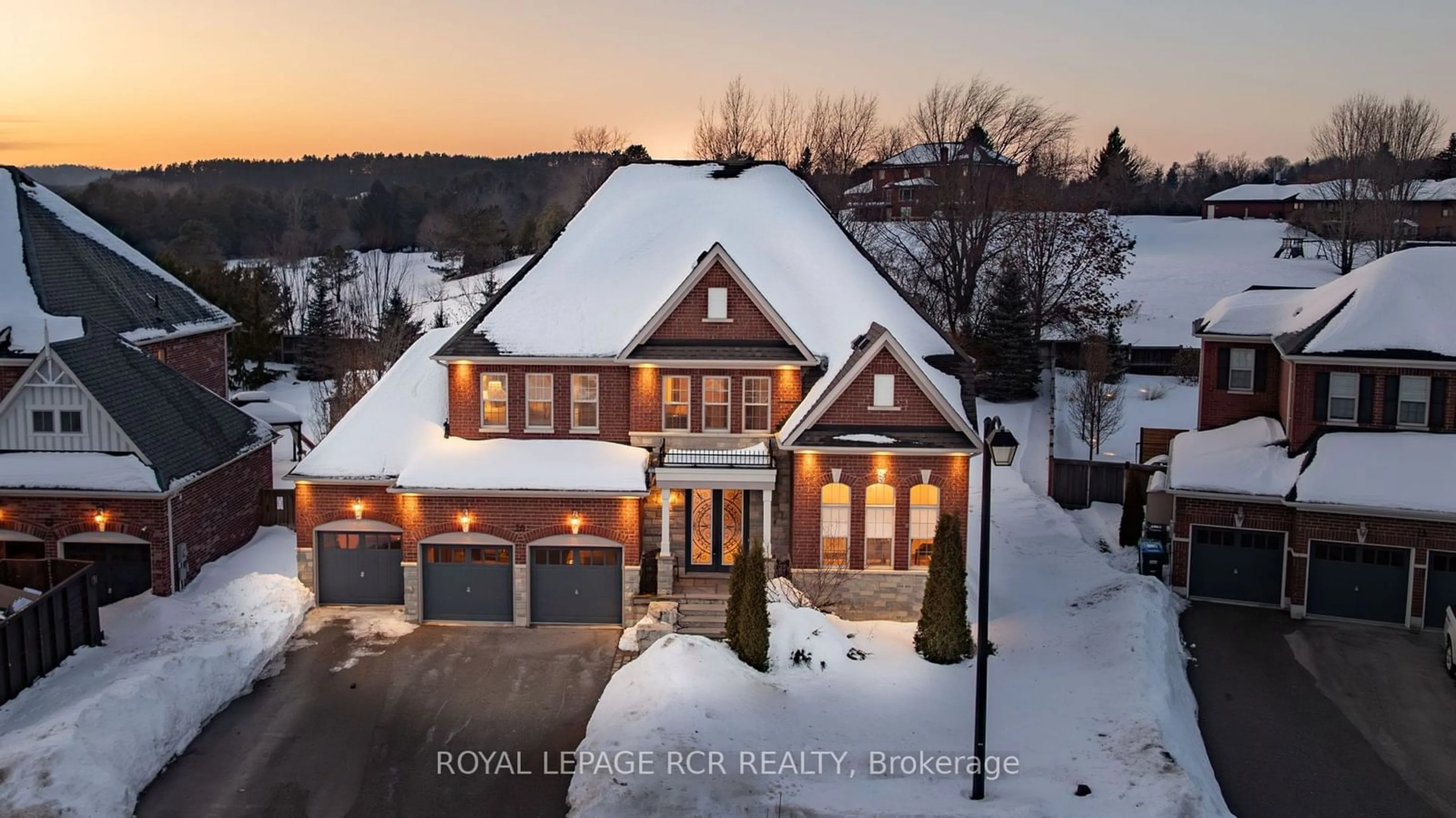 A pic from outside/outdoor area/front of a property/back of a property/a pic from drone, unknown for 20 Oceans Pond Crt, Caledon Ontario L7C 3R8