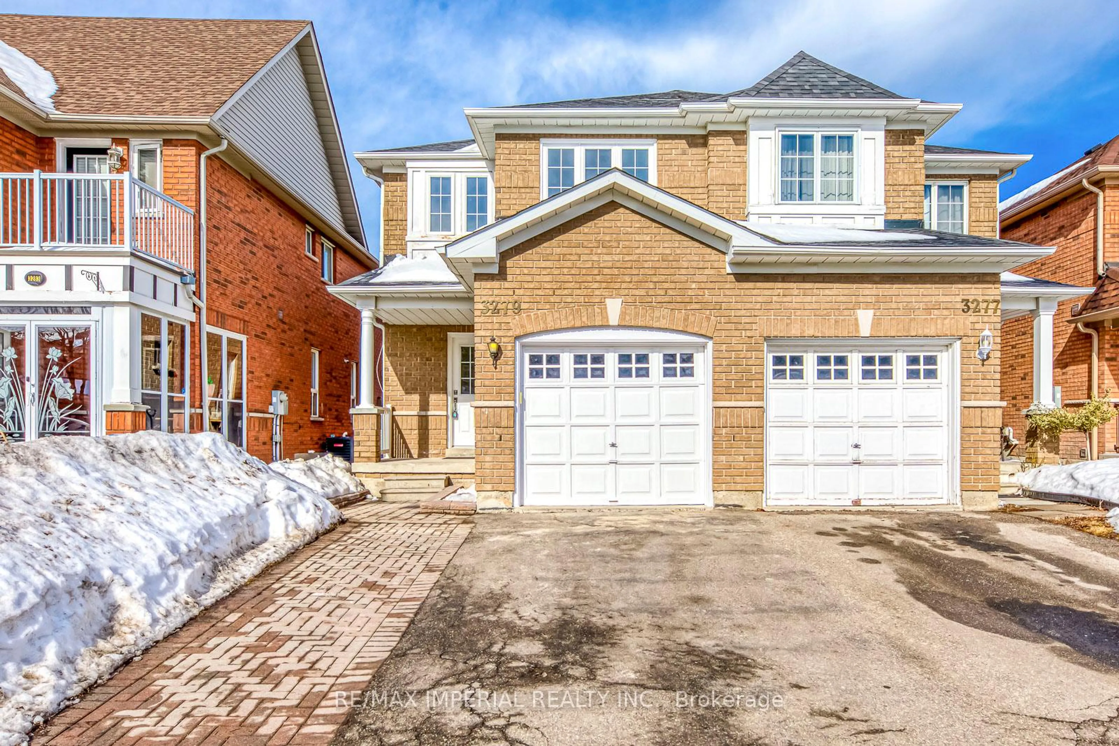 Home with brick exterior material, street for 3279 Carabella Way, Mississauga Ontario L5M 6T4