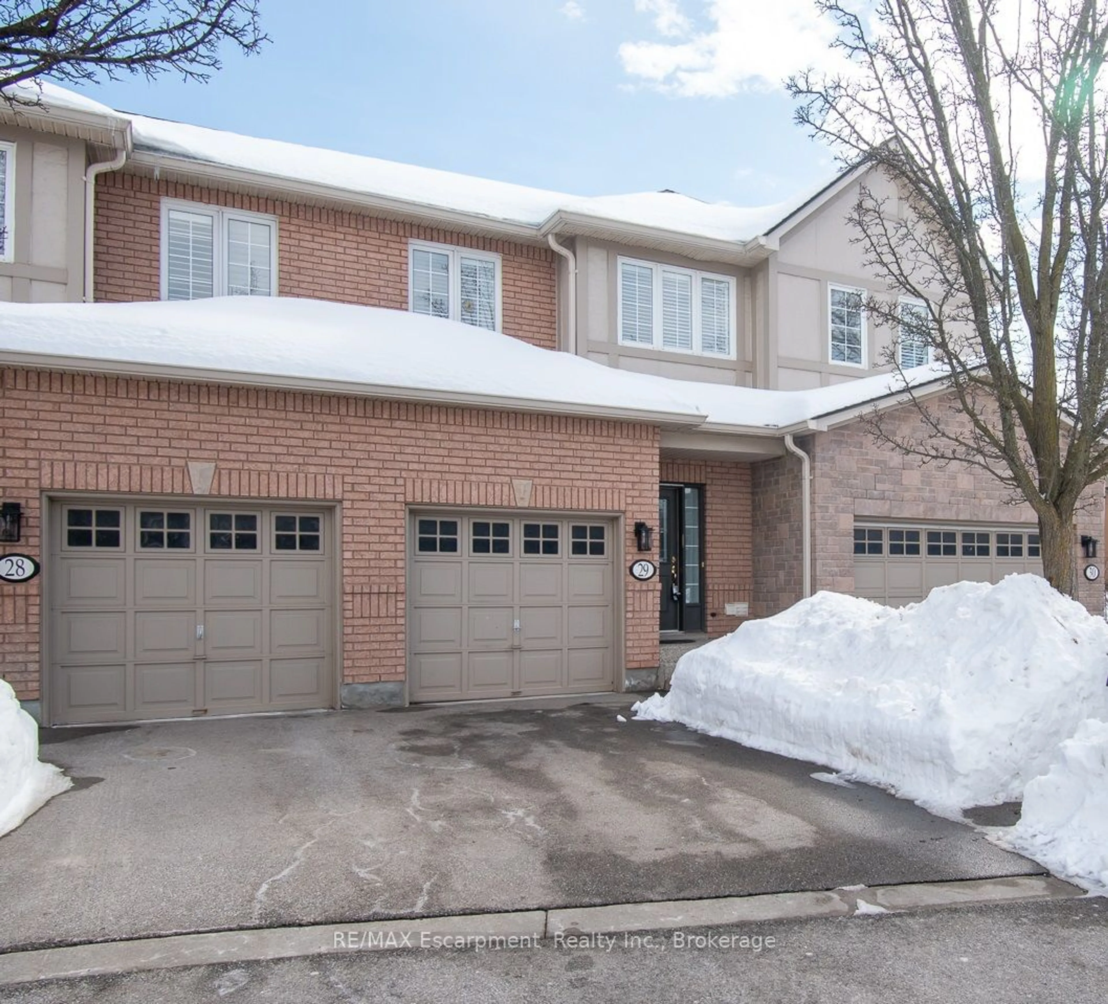 Home with brick exterior material, street for 1050 Grand Blvd #29, Oakville Ontario L6H 2S5