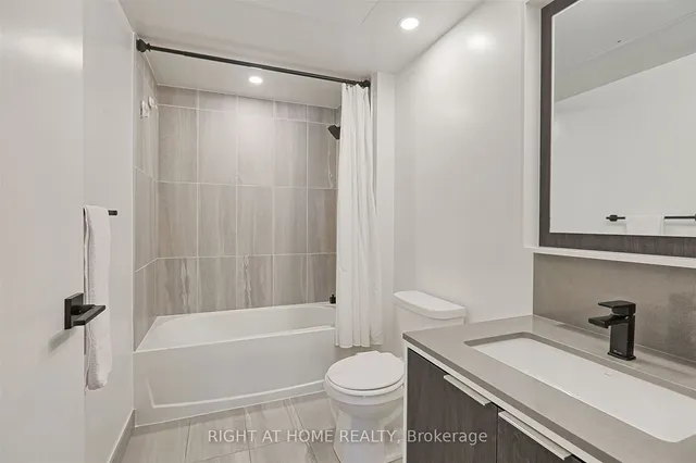 Additional image 8 of 36 Zorra St Unit 421