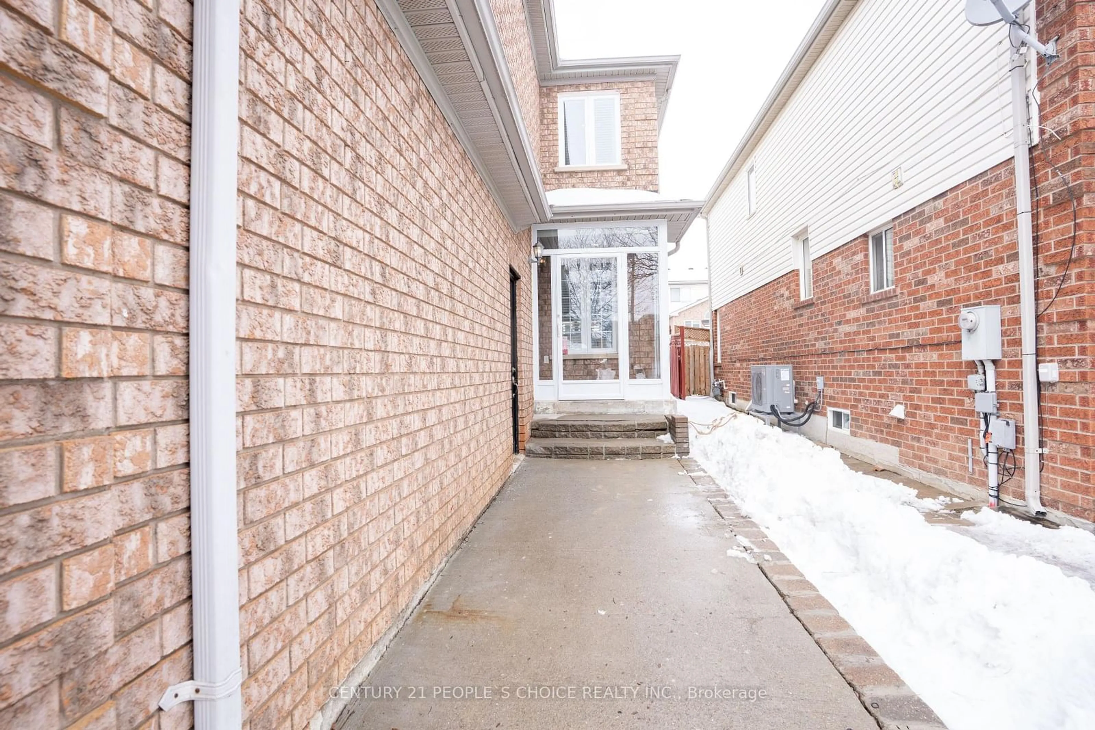 Patio, street for 23 Cordgrass Cres, Brampton Ontario L6R 2A3