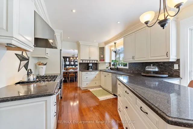 Additional property image - 1396 Golden Meadow Tr