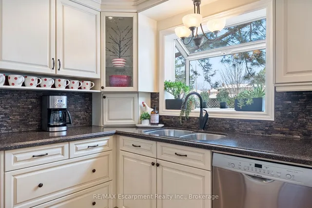 Additional property image - 1396 Golden Meadow Tr