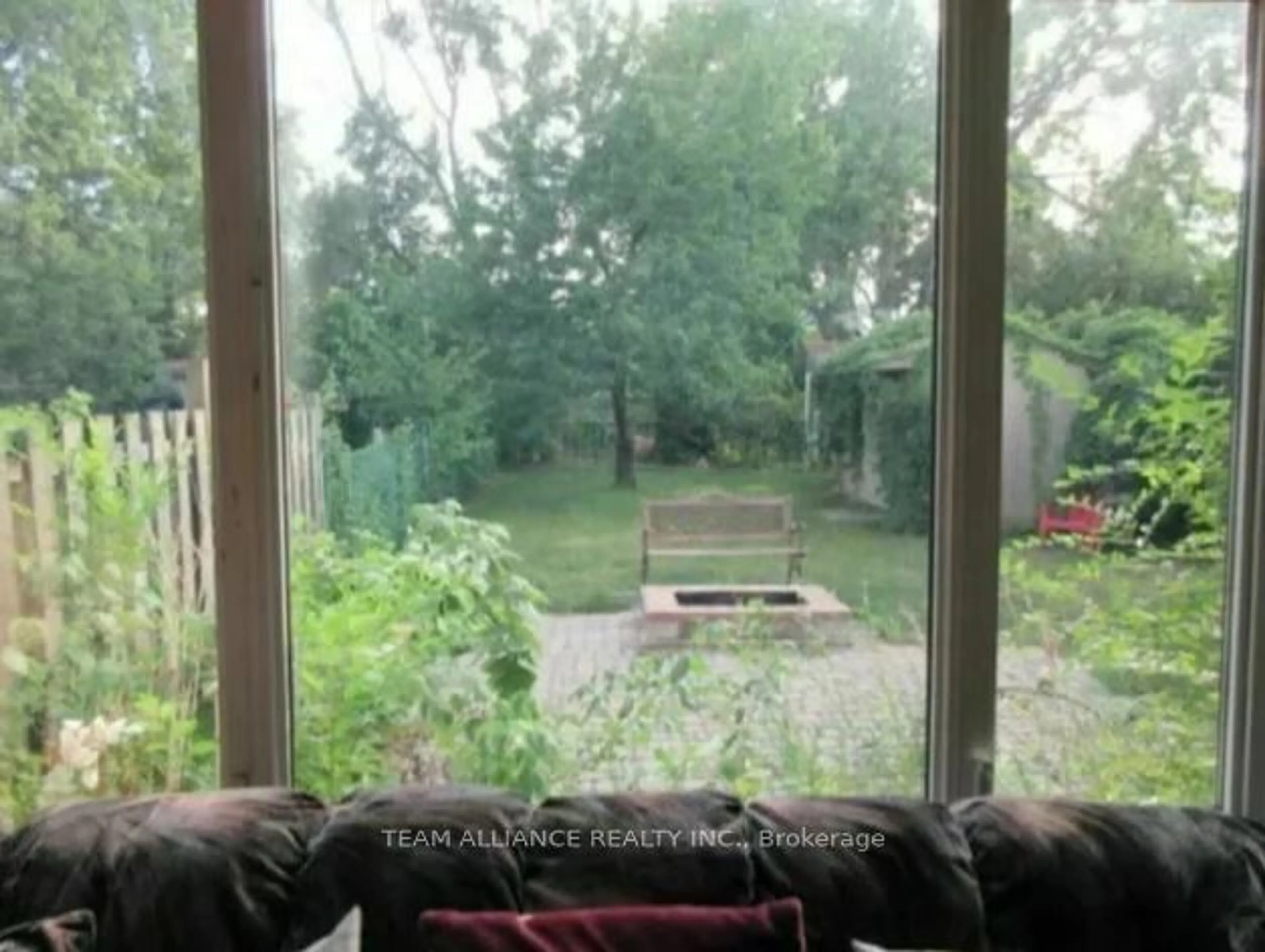 Unknown for 2290 Delkus Cres, Mississauga Ontario L5A 1K7