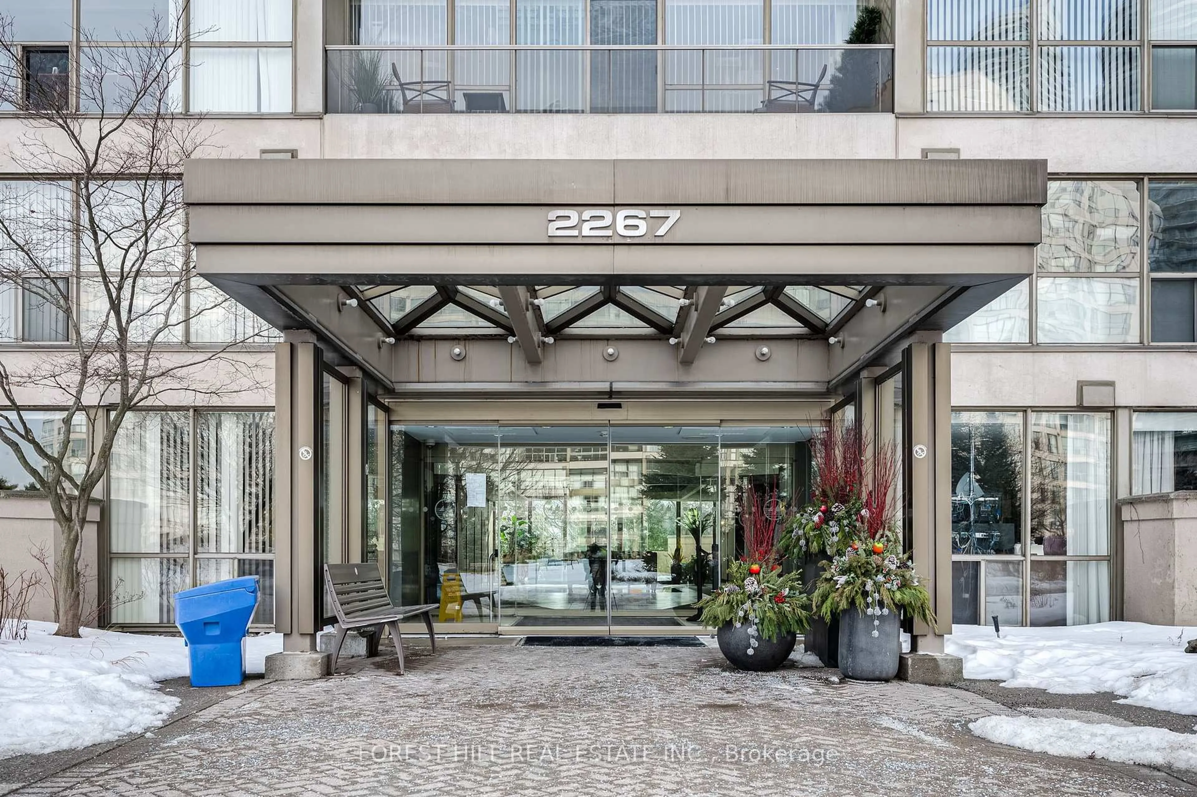 Lobby for 2267 Lakeshore Blvd #707, Toronto Ontario M8V 3X2