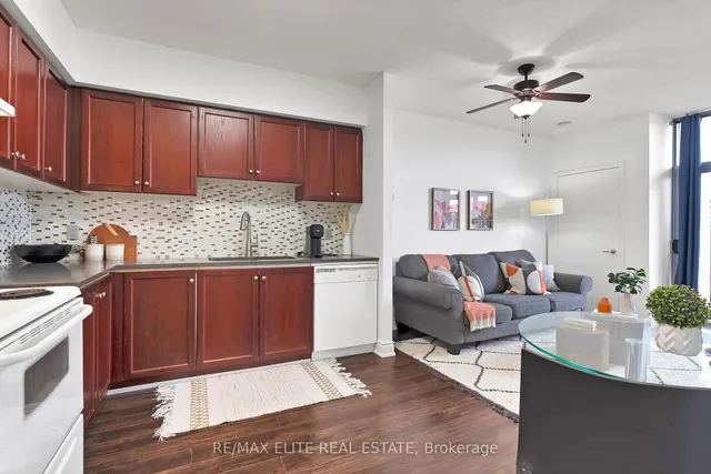 Additional property image - 2464 Weston Rd Unit 101