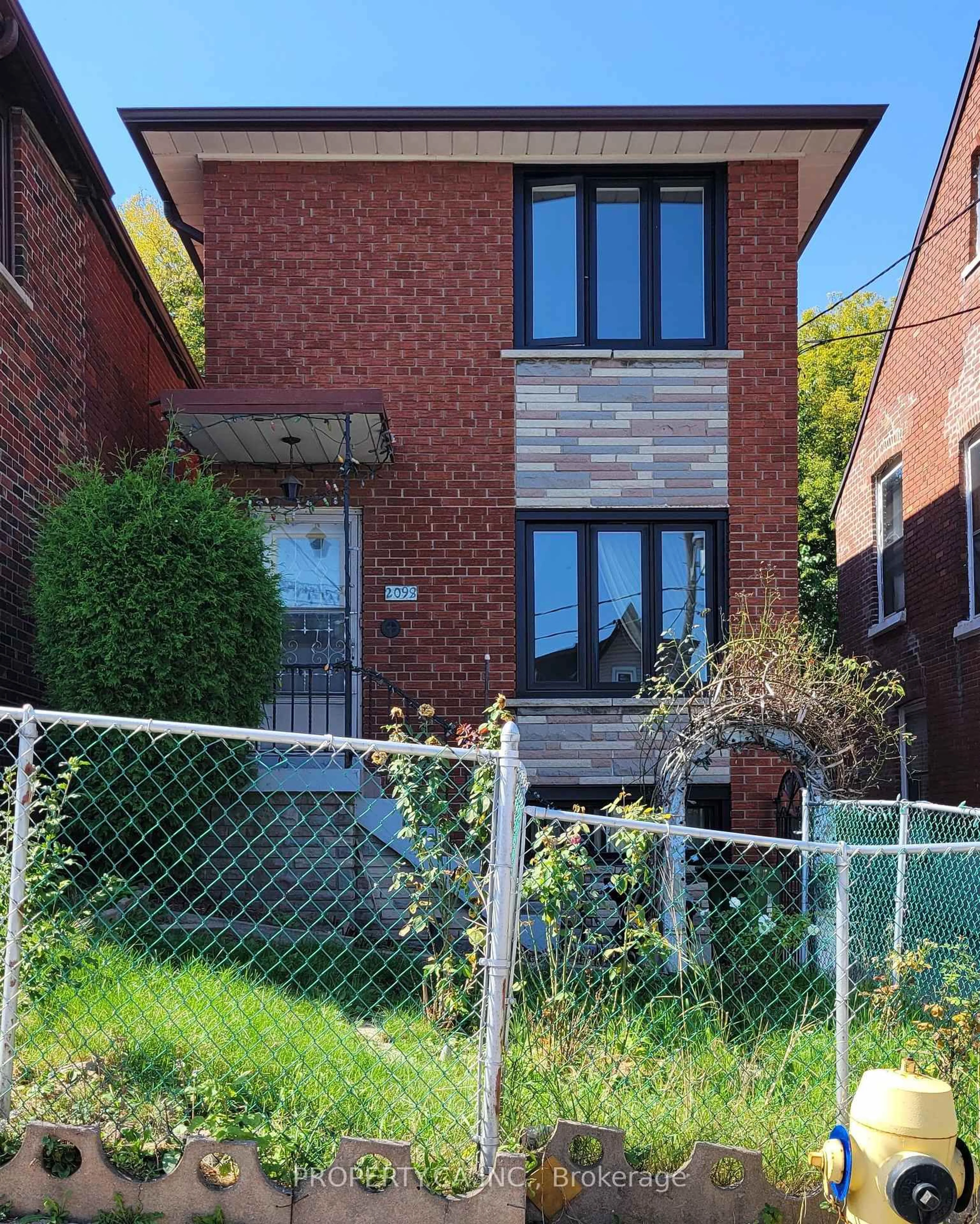 Home with brick exterior material, street for 2098 Dufferin St, Toronto Ontario M6E 3R7