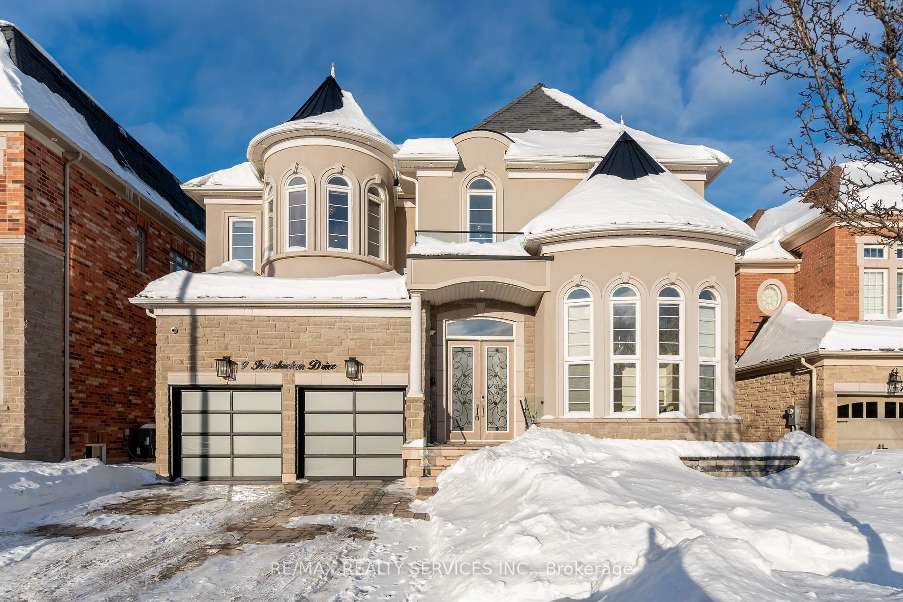 Home with brick exterior material, street for 9 Interlacken Dr, Brampton Ontario L6X 0Y1