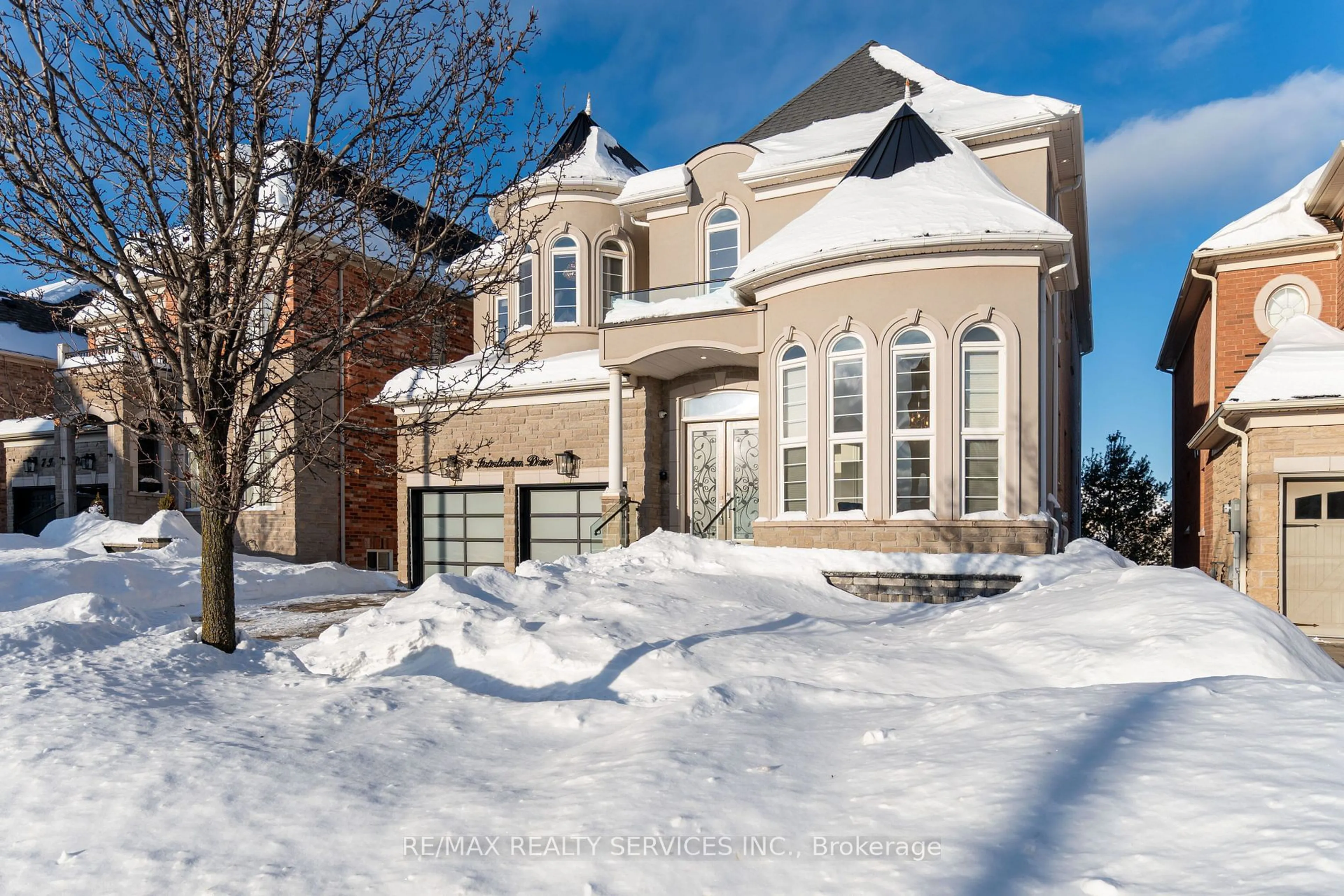 Home with brick exterior material, street for 9 Interlacken Dr, Brampton Ontario L6X 0Y1