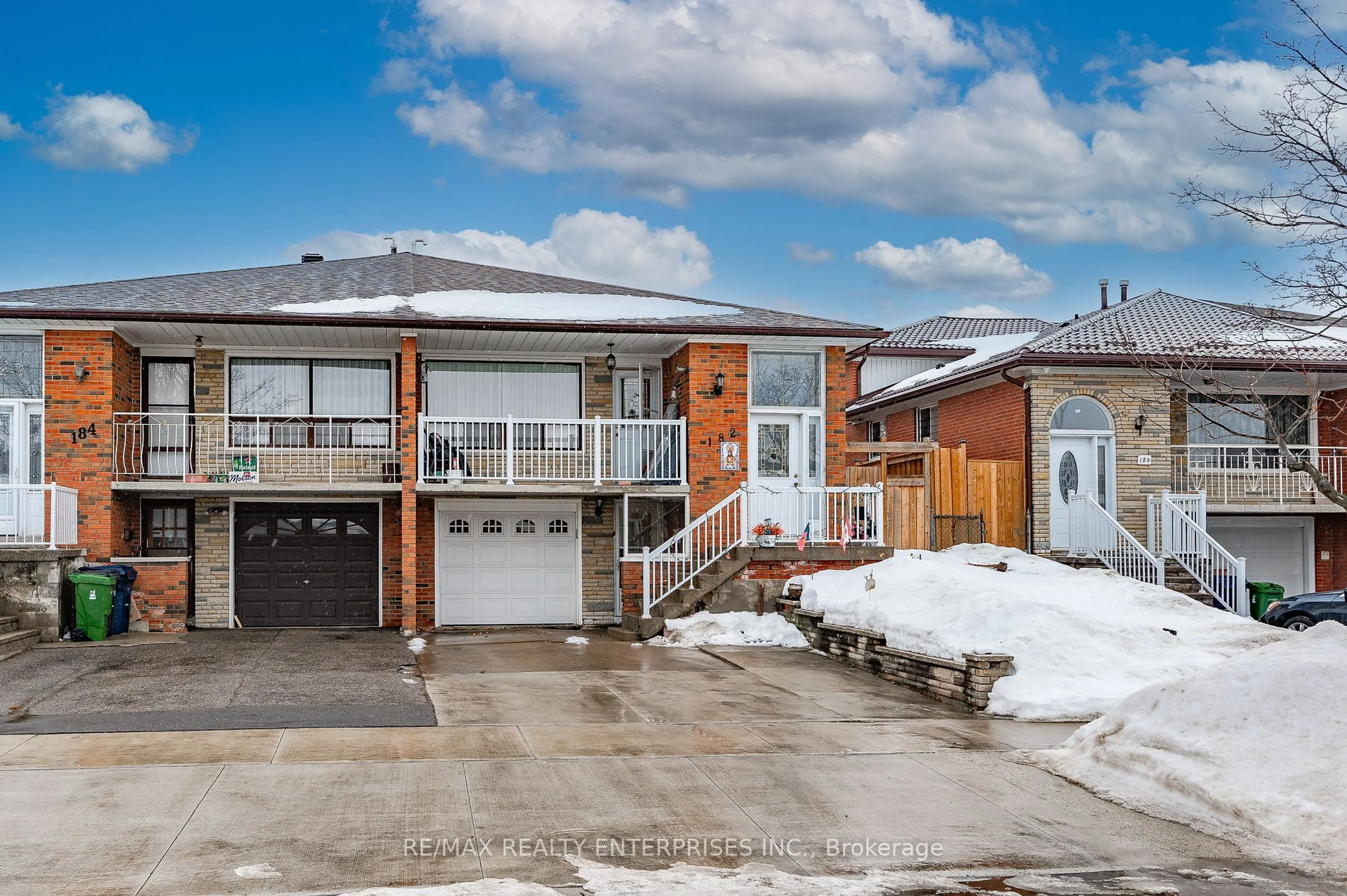 Home with brick exterior material, street for 182 Firgrove Cres, Toronto Ontario M3N 1K6