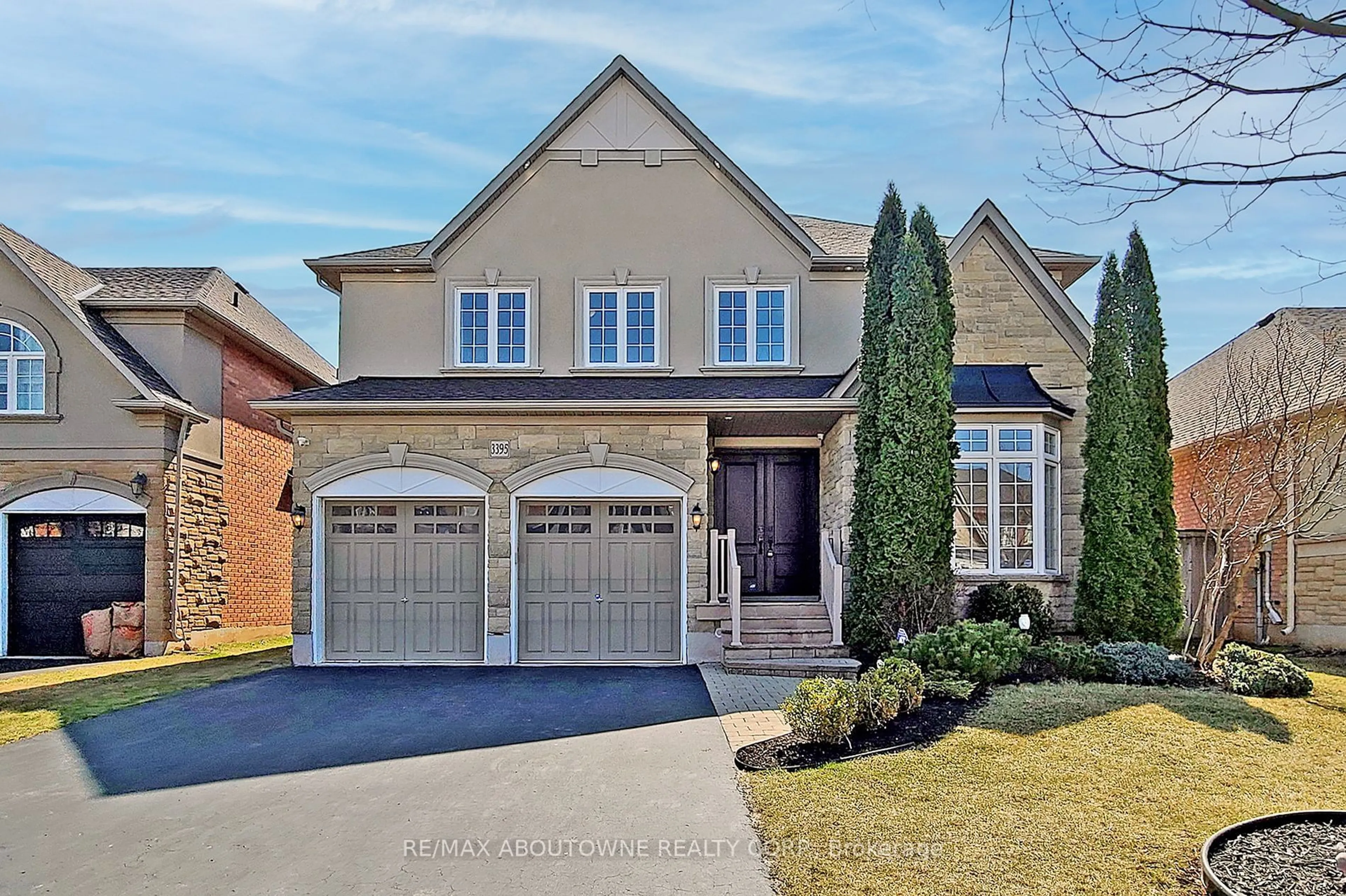 Home with brick exterior material, street for 3395 Fox Run Circ, Oakville Ontario L6L 6W4