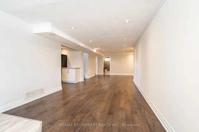 Additional property image - 5247 SPRUCE Ave