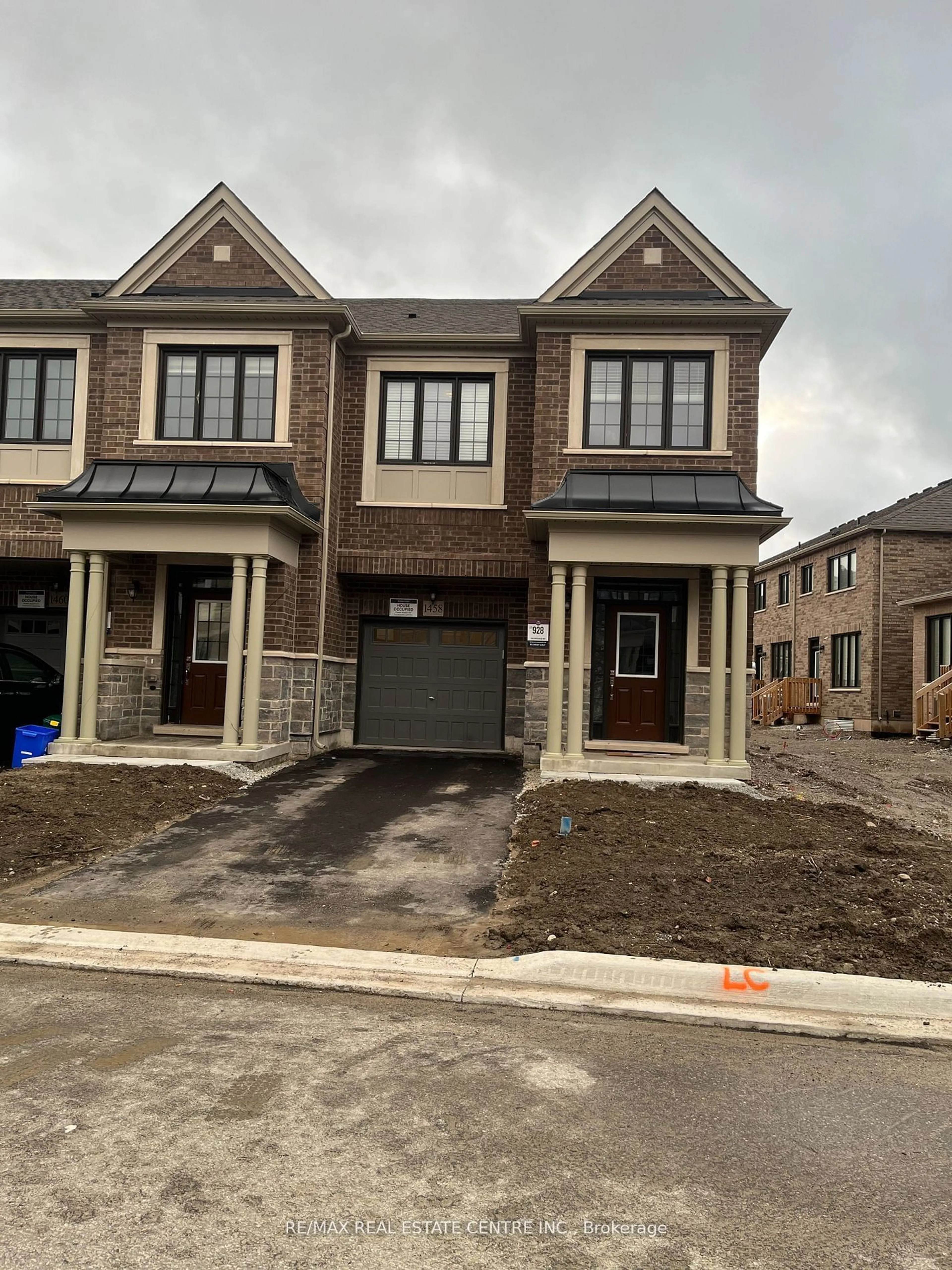 Home with brick exterior material, street for 1458 Watercress Way, Milton Ontario L9E 1Z9