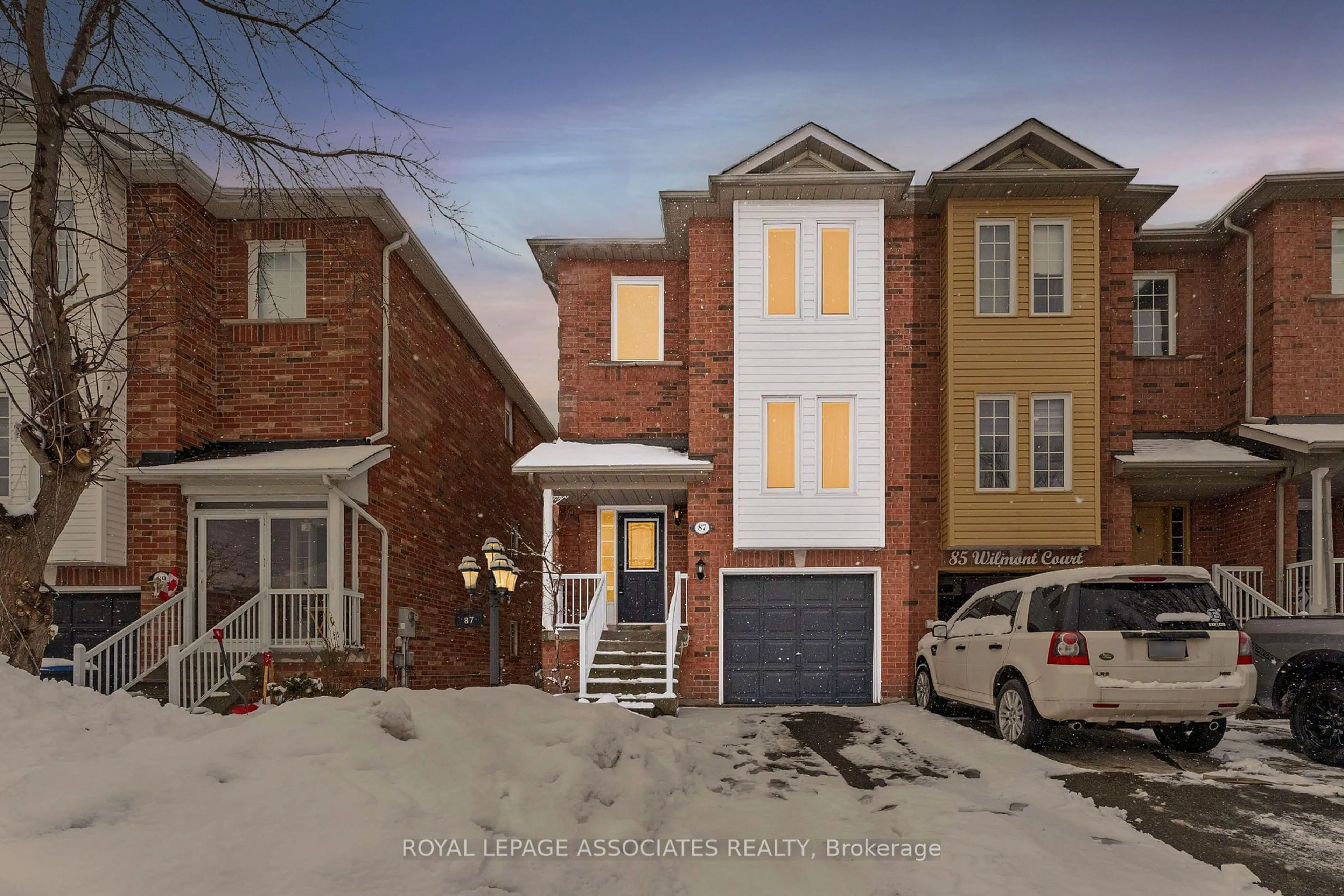 Home with brick exterior material, street for 87 Wilmont Crt, Brampton Ontario L6X 4Z7