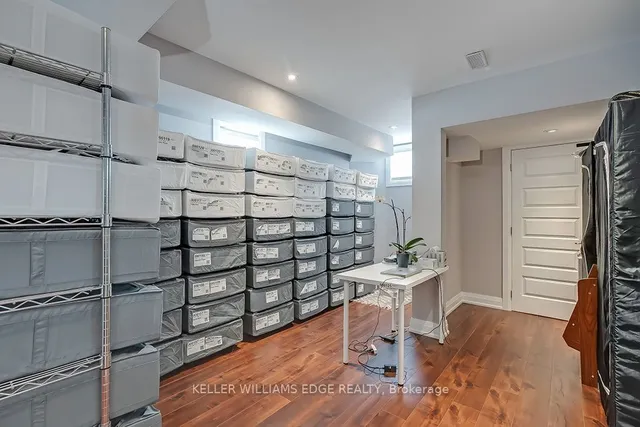Additional property image - 3198 New St