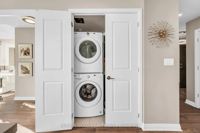 Additional property image - 5033 Four Springs Ave Unit 2211