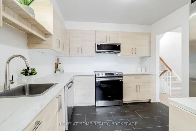 Additional property image - 703 Briar Cres