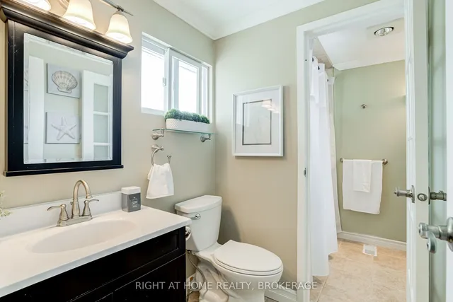 Additional property image - 703 Briar Cres