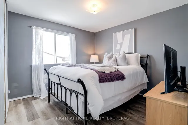 Additional property image - 703 Briar Cres