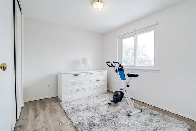 Additional property image - 703 Briar Cres