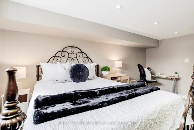 Additional property image - 703 Briar Cres