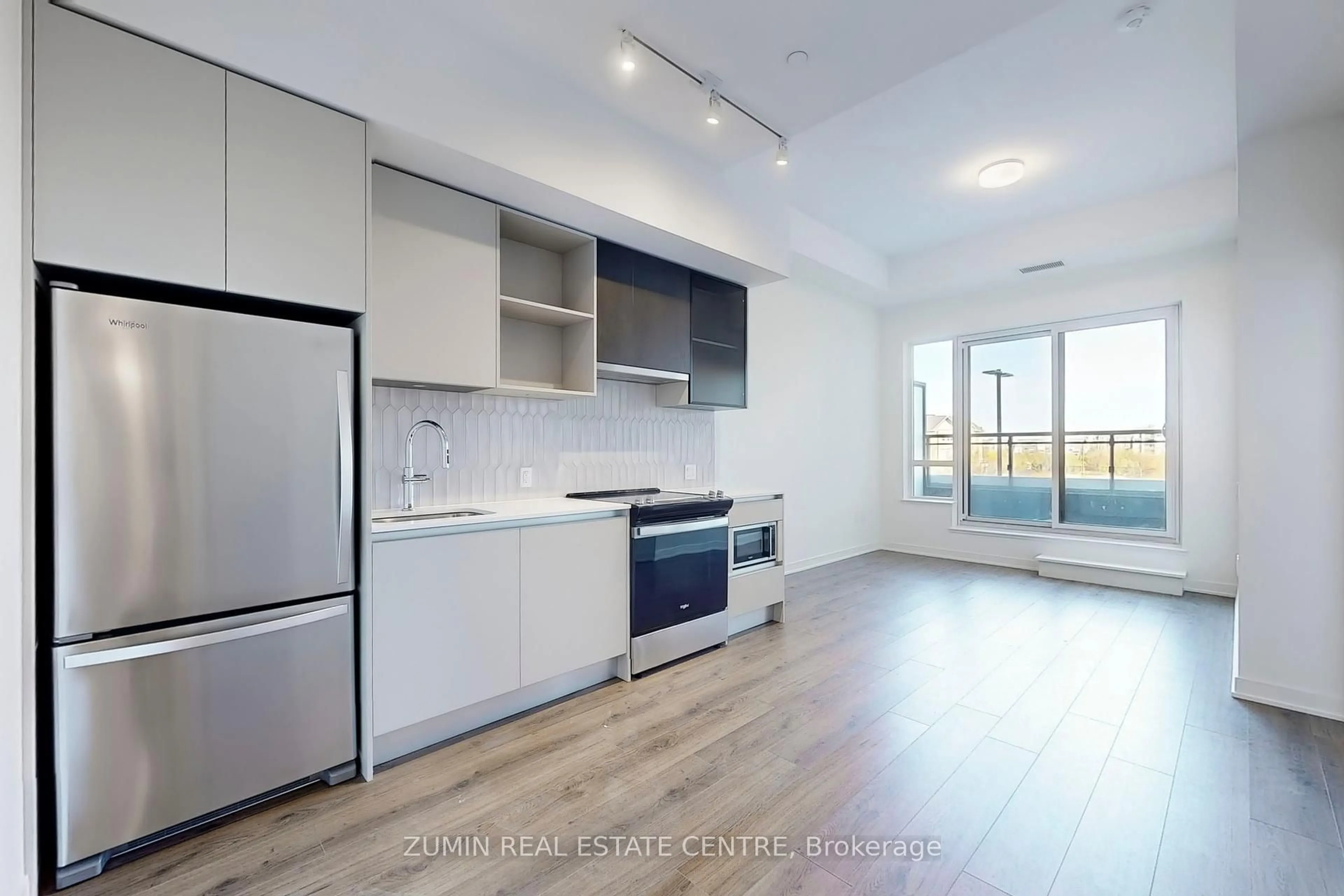 Open concept kitchen, unknown for 395 Dundas St #241, Oakville Ontario L6M 4M2