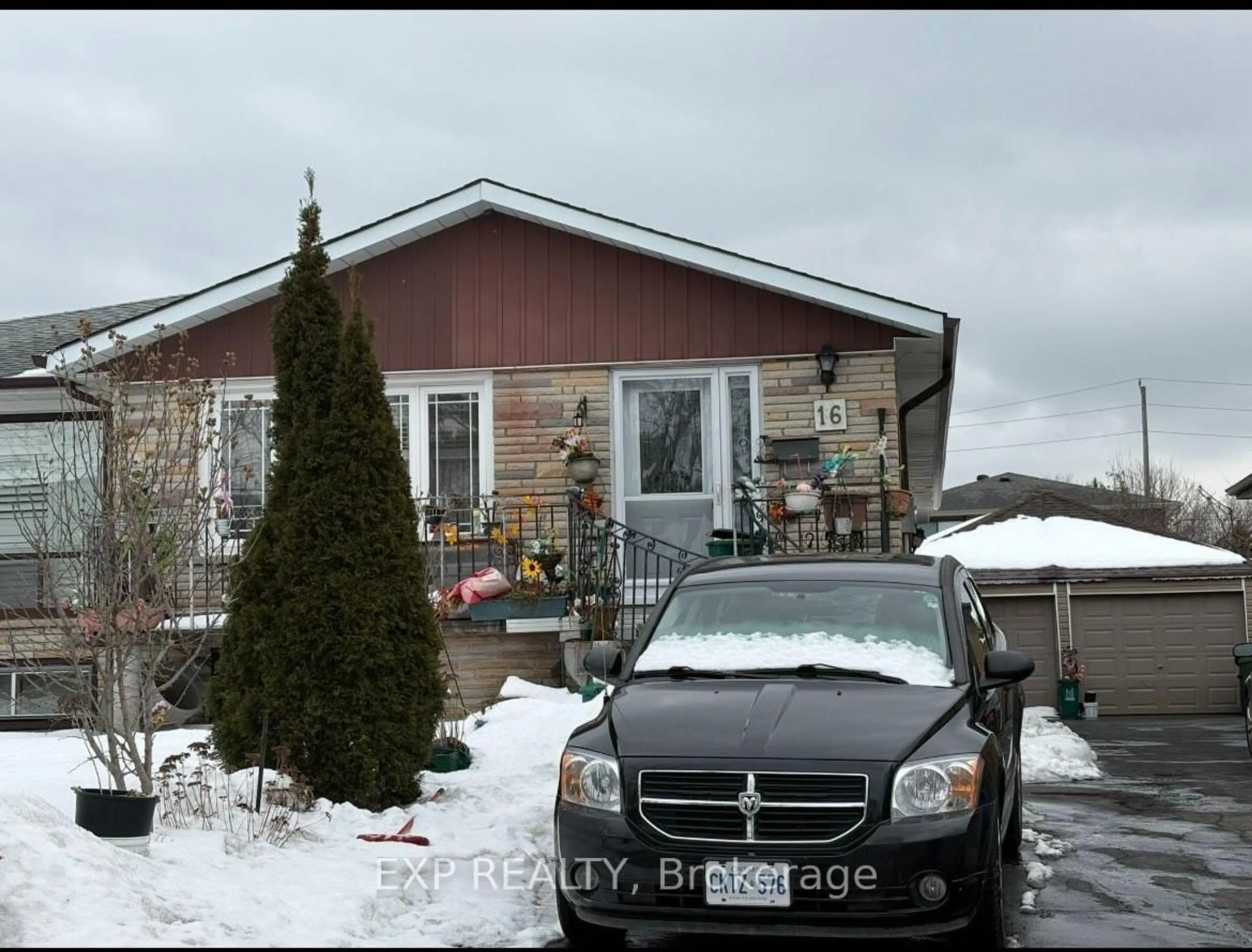 A pic from outside/outdoor area/front of a property/back of a property/a pic from drone, street for 16 Dellbrook Cres, Toronto Ontario M9L 1E2