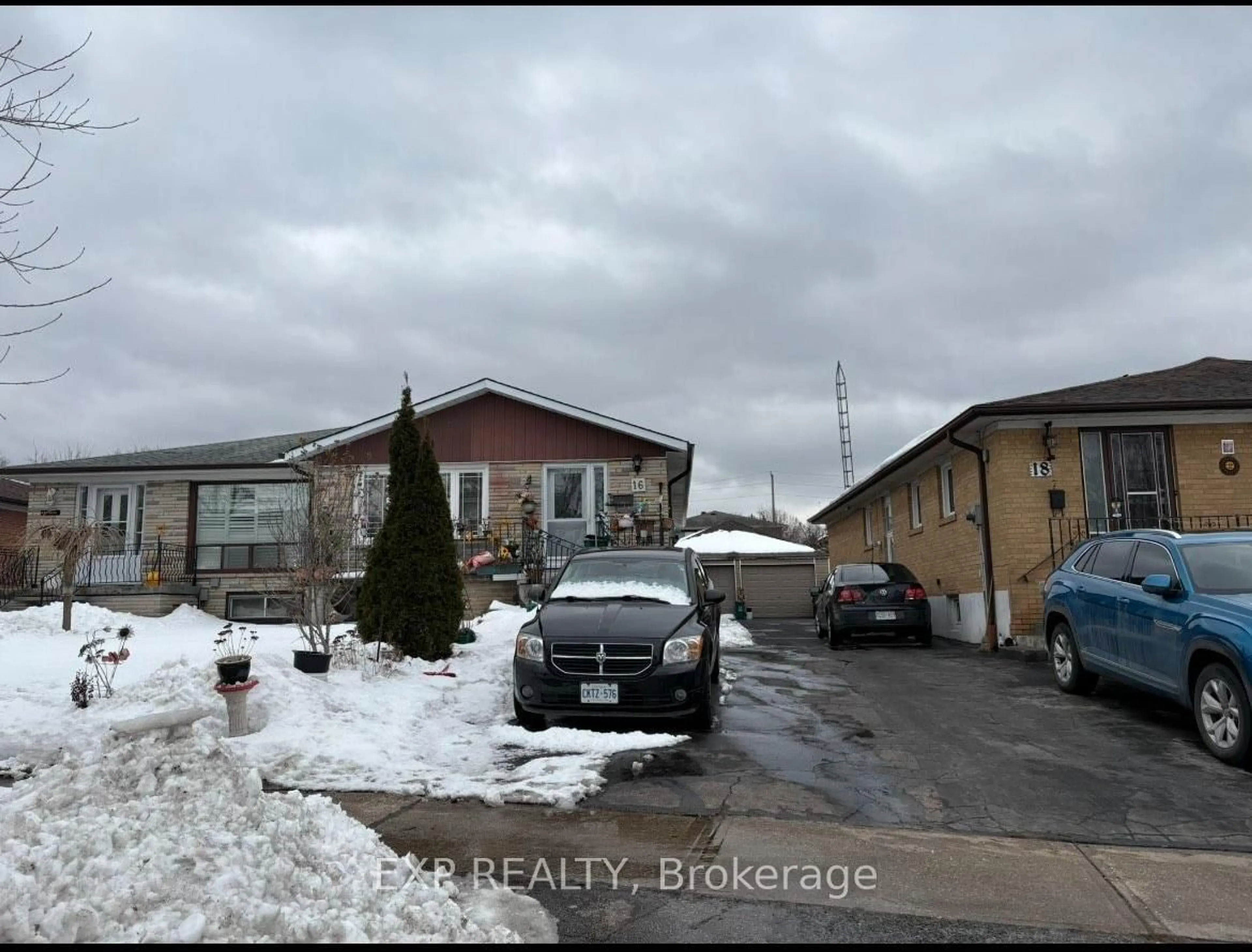 Blurry image for 16 Dellbrook Cres, Toronto Ontario M9L 1E2