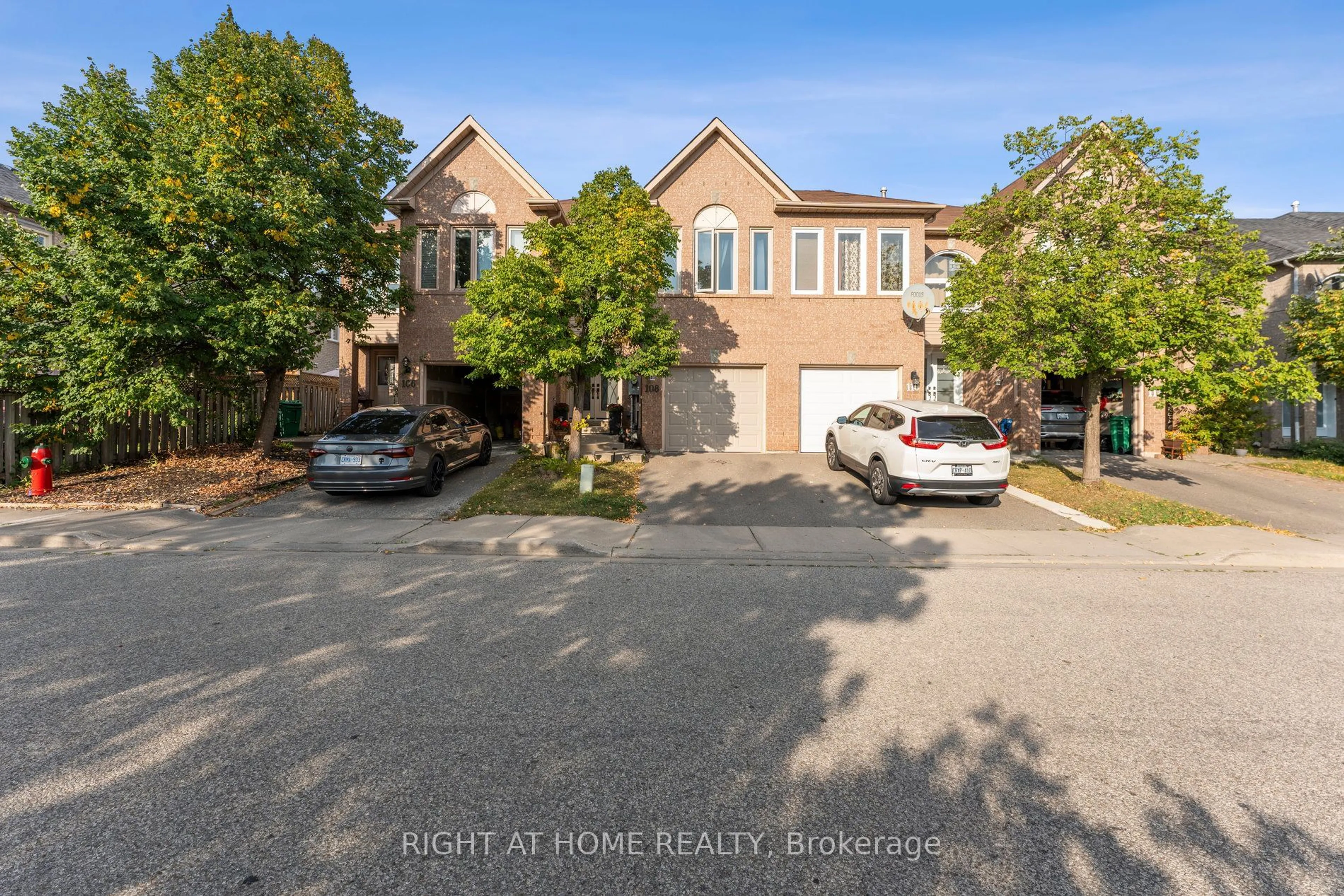 A pic from outside/outdoor area/front of a property/back of a property/a pic from drone, street for 108 Goldenlight Circ, Brampton Ontario L6X 4N6