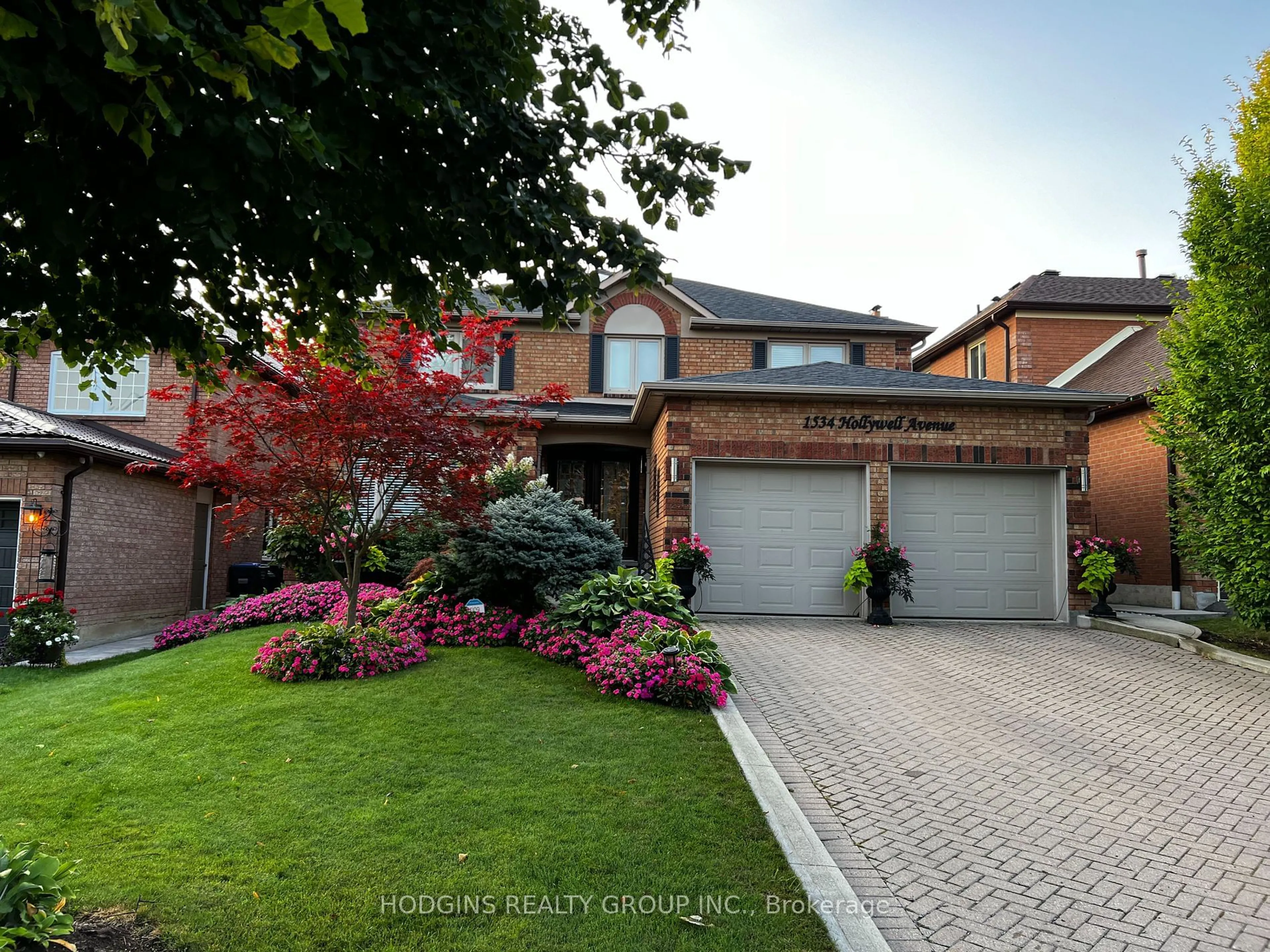 Home with brick exterior material, street for 1534 Hollywell Ave, Mississauga Ontario L5N 4P5