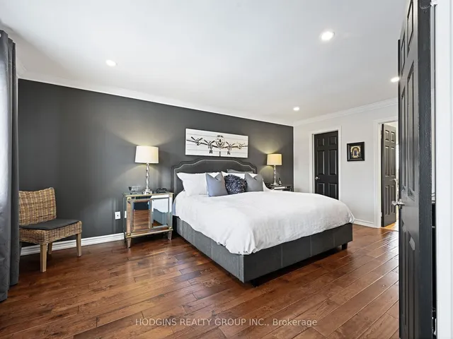 Additional property image - 1534 Hollywell Ave
