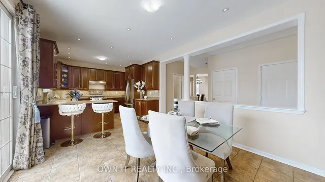 Additional property image - 14 Alboreto Way