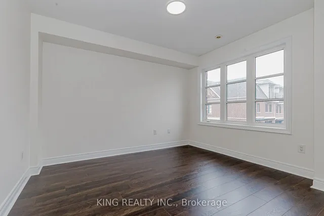 Additional property image - 1812 Burnhamthorpe Rd Unit 92