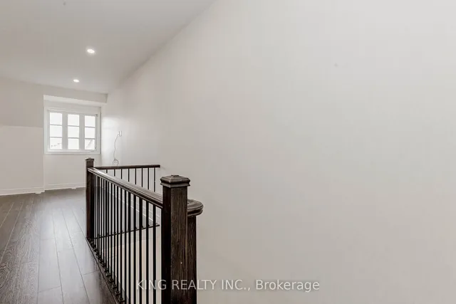 Additional property image - 1812 Burnhamthorpe Rd Unit 92