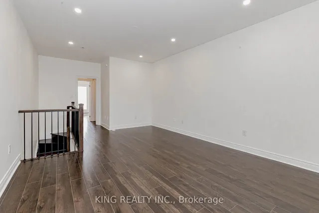 Additional property image - 1812 Burnhamthorpe Rd Unit 92