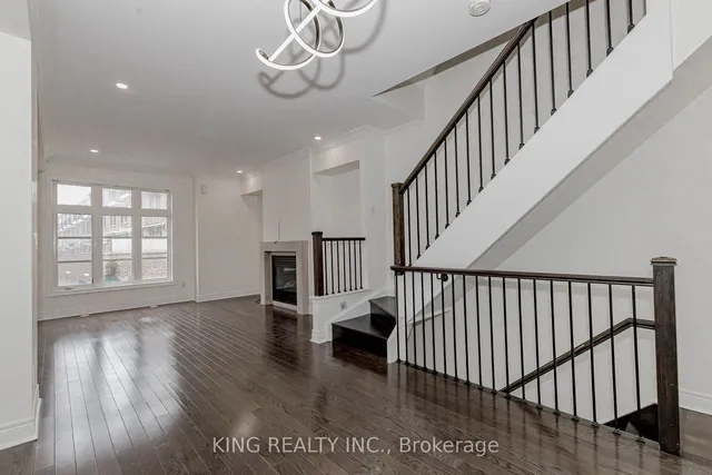 Additional property image - 1812 Burnhamthorpe Rd Unit 92