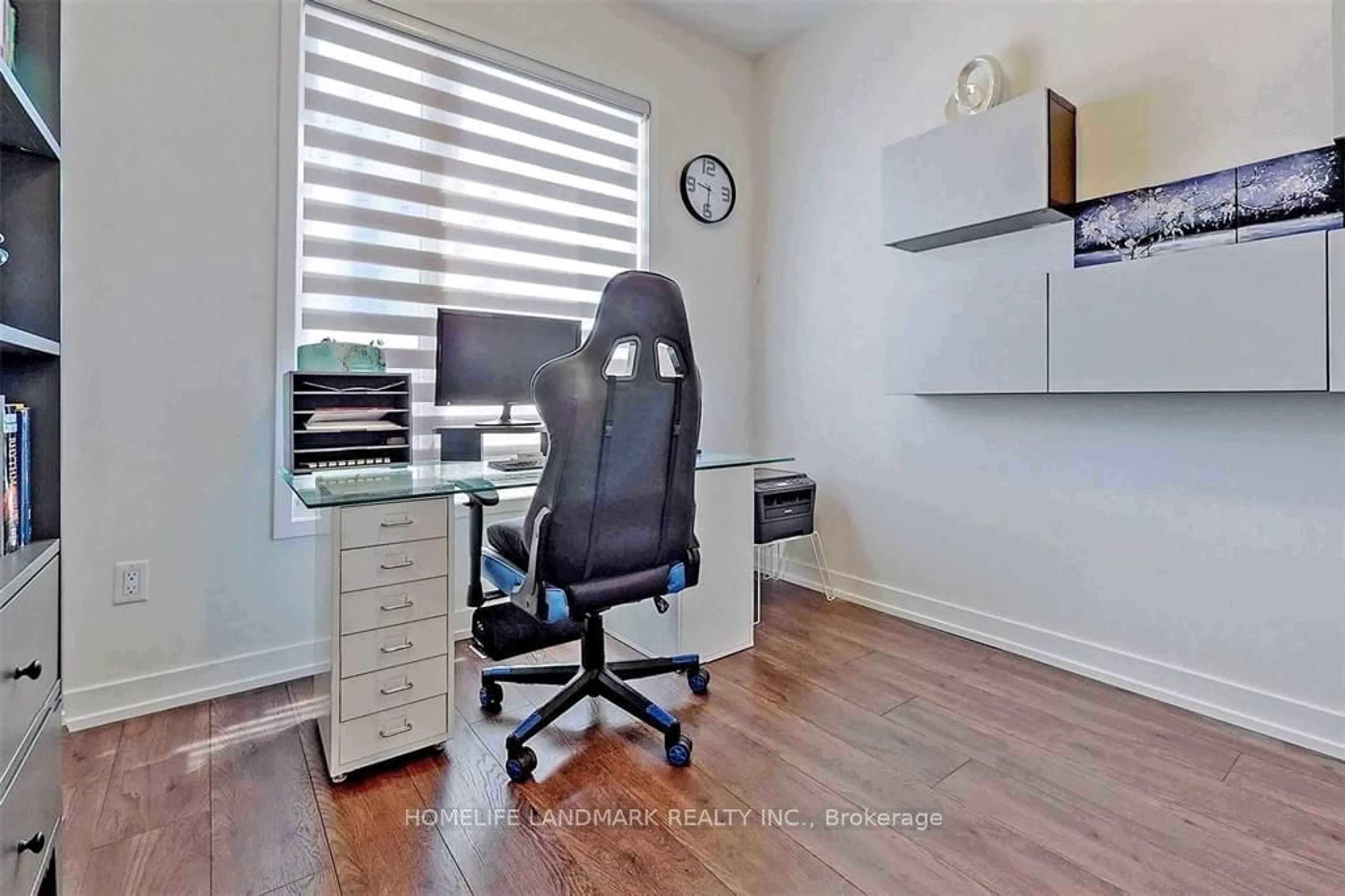 A pic of a room for 3098 Ernest Appelbe Blvd, Oakville Ontario L6H 0P3