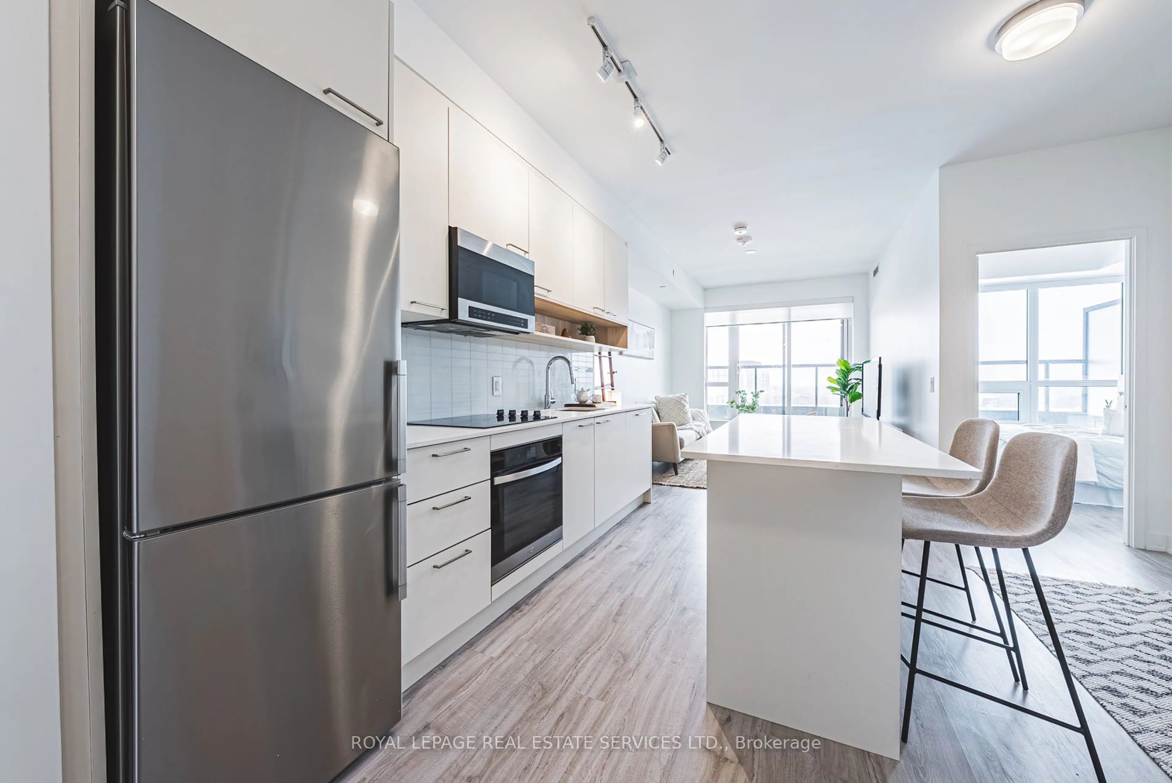 Open concept kitchen, unknown for 3005 Pine Glen Rd #410, Oakville Ontario L6M 5P5