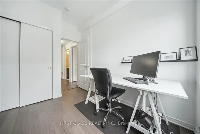 Additional property image - 1120 Briar Hill Ave Unit 307