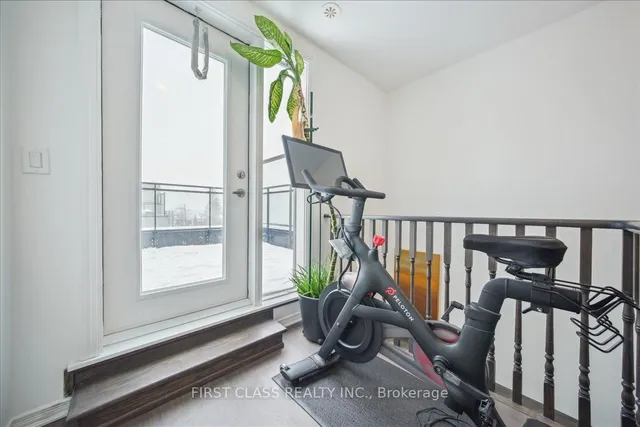 Additional property image - 1120 Briar Hill Ave Unit 307