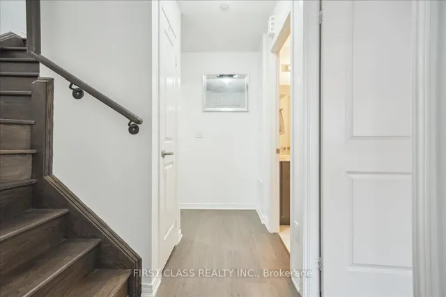 Additional property image - 1120 Briar Hill Ave Unit 307