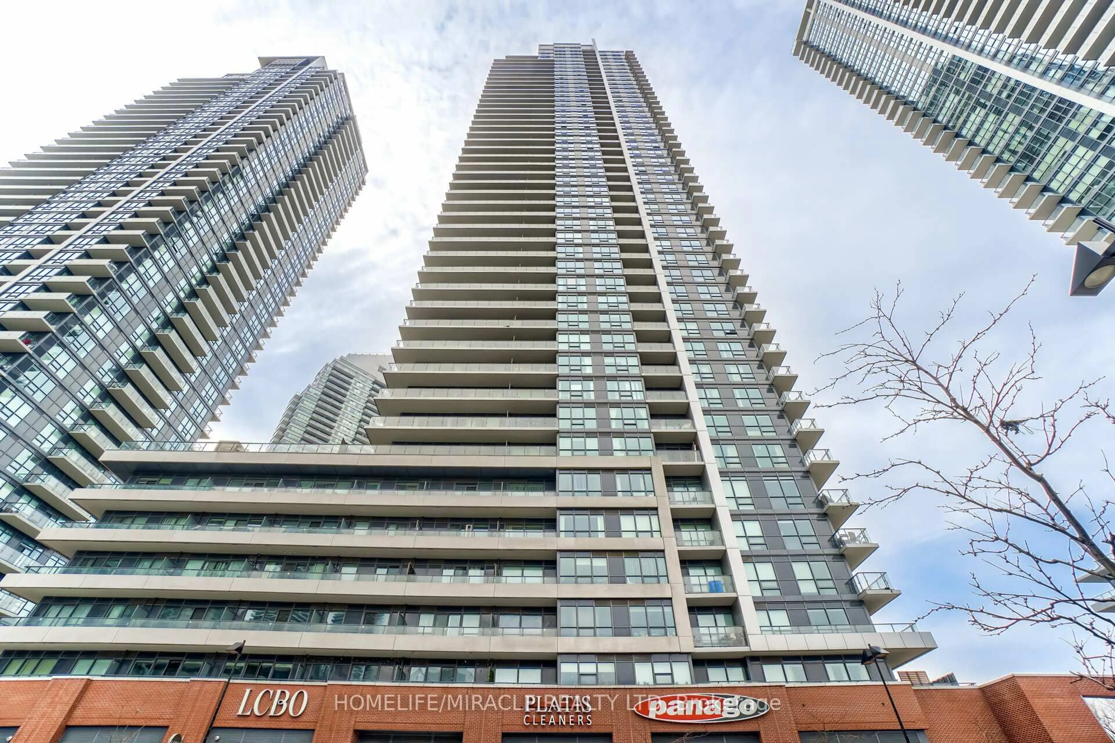 Unknown for 2220 LAKE SHORE Blvd #4208, Toronto Ontario M8V 0C1