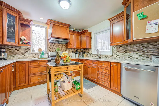 Additional property image - 10 Lakeland Dr
