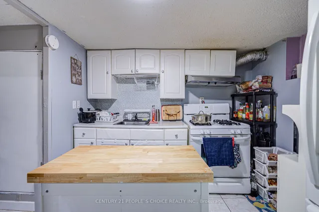 Additional property image - 10 Lakeland Dr